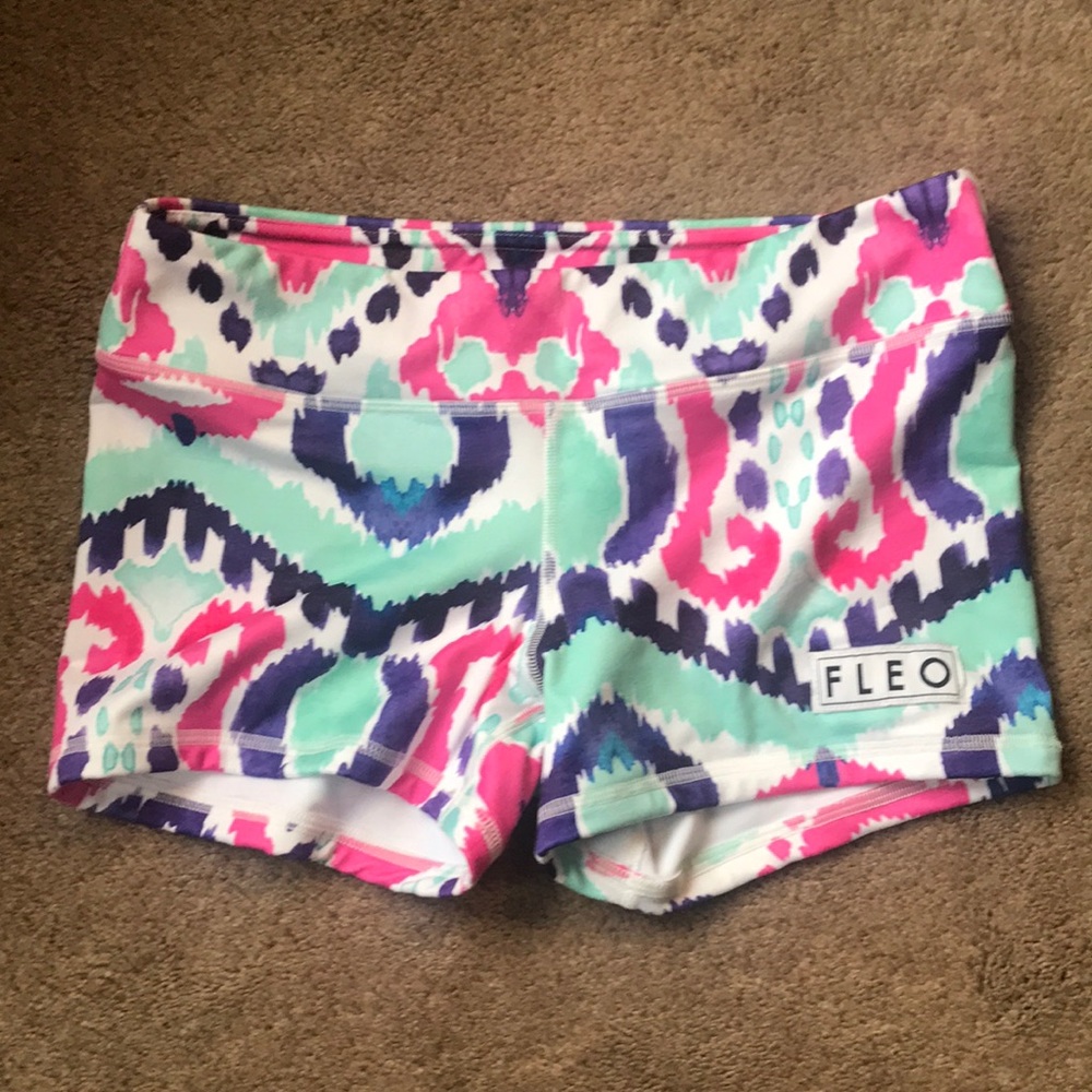 Fleo Shorts,  Size Medium, 3.25 inseam